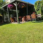 Pod Osemka Guest house